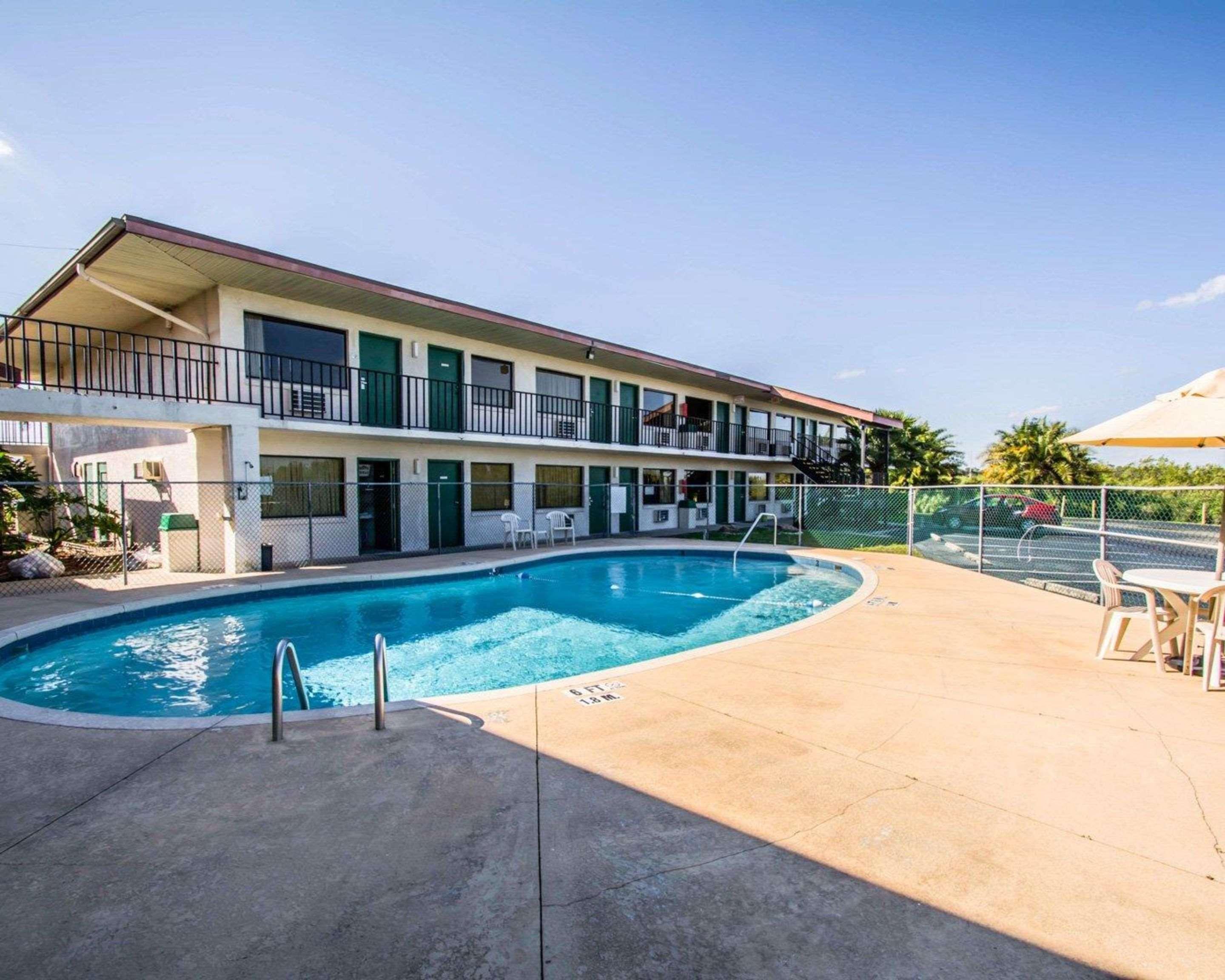Econo Lodge Sebring Avon Park Exteriér fotografie